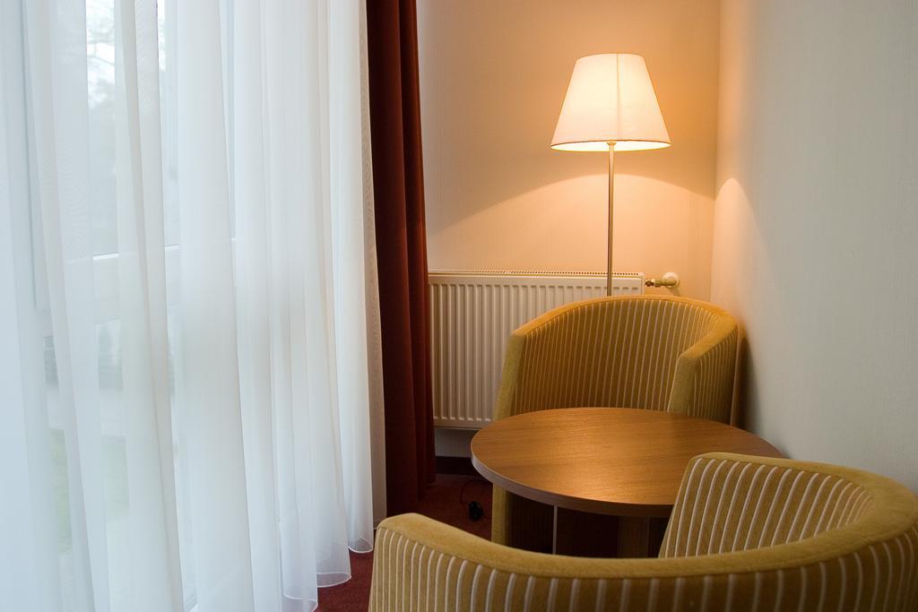 Hotel Zuvedra Palanga Zimmer foto